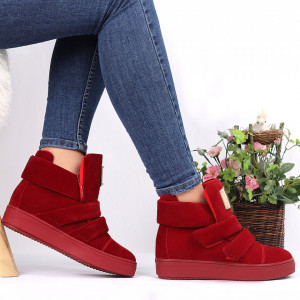 Pantofi Sport Cod 692 - Pantofi sport din piele ecologică întoarsă
Închidere prin scai
Foarte comfortabili - Deppo.ro