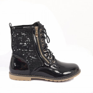 Ghete pentru dame cod SK03A Negre - Ghete din piele ecologică cu un model în stil texan - Deppo.ro