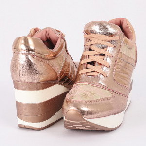 Pantofi Sport Alice Cod 456 - Pantofi sport din piele ecologică lăcuită cu platformă
Foarte comfortabili - Deppo.ro