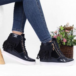 Pantofi Sport Carley Cod 672 - Pantofi sport din piele ecologică
Model cu franjuri
Închidere prin șiret
Foarte comfortabili - Deppo.ro