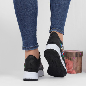 Pantofi Sport Cod 649 - Pantofi sport din piele ecologică cu platformă
Închidere prin șiret
Model înflorat deosebit de frumos
Foarte comfortabili - Deppo.ro