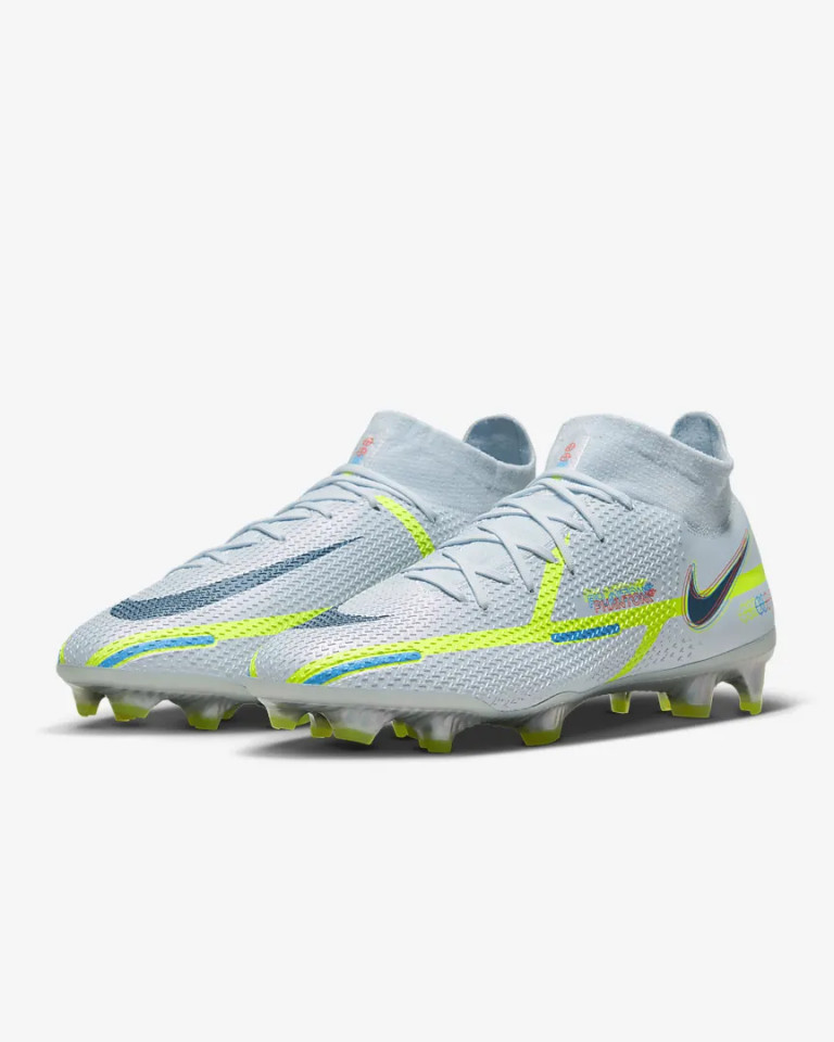 nike phantom gt2 soccer cleats