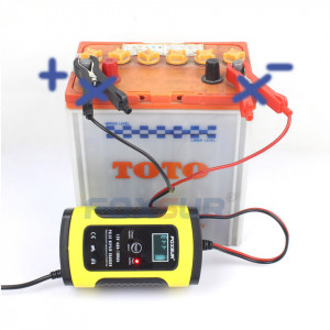 Redresor FOXSUR ORIGINAL smart pentru baterii auto/moto, 12V 5A, cu afisaj electronic si functie Repair