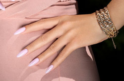 Mega Base Lily Pink Victoria Vynn 8 ml (Rubber Base)