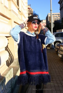 Pulover Tip Poncho "Estrella" Marine by JukaFashion.ro cod ES2