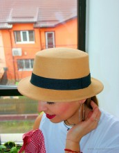 Palarie Dama "Hipster" Cream  by JukaFashion.ro (2018)