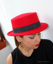 Palarie Dama "Hipster" Red Edition by JukaFashion.ro (2018)