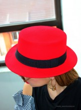 Palarie Dama "Hipster" Red Edition by JukaFashion.ro (2018)