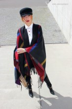 Poncho Dama "British" Negru by JukaFashion.ro (2018)