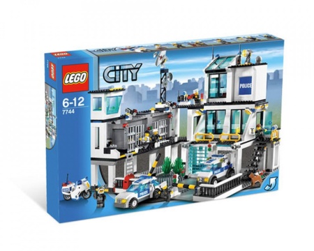 Set 7744-G Police Headquarters gebruikt