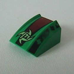 30602pb024-6G Dakpan rond 2x2 ribbeltjes met 'M' en zwart/rood patroon groen gebruikt *5R000