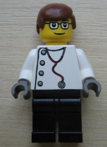doc028G Dokter- Stethoscoop, roodbruin haar, bril, zwarte beben gebruikt *0M0000