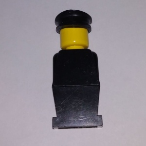 old011G Legoland Oude type minifig - Zwart lijf, Zwart benen, zwarte platte pet gebruikt *0M0000