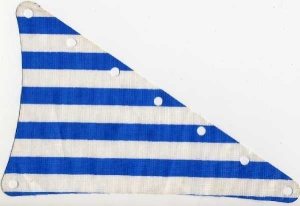 sailbb03-1 Zeil 14x12 driehoek met blauwe strepen wit NIEUW *5D000