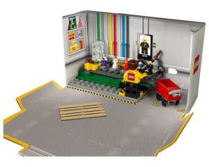 Set 5005358 Minifigure Factoryb(Wikkel niet mooi) NIEUW