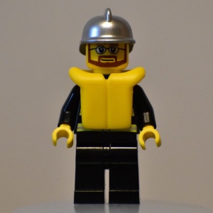 cty0251G Brandweerman, zwarte benen, zilveren helm, baard en bril gebruikt *0M0000