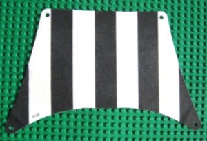 sailbb06-1G Zeil 27x17 Zwarte dikke strepen (top) wit gebruikt *5D000