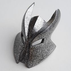 x1554-111G Groot masker, Vladek met hoorns zwart-zilver gespikkeld gebruikt *0D000