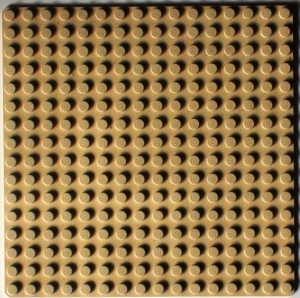 3867-2G Basisplaat 16x16 (geen nopgaten onder) crème gebruikt *4T000