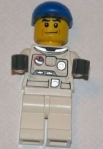 cty0226G Spaceport, ruimtepak met blauwe pet bruine swenkbrauwen gebruikt *0M0000