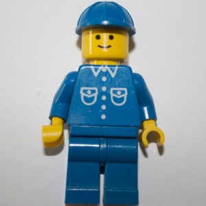 but031G Man, blauw overhemd met zakken en knopen, blauwe constructiehelm en blauwe benen gebruikt *0M0000