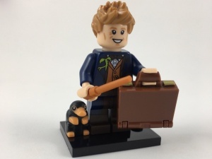colhp-17 HP Newt Scamander met mol NIEUW *0M0000