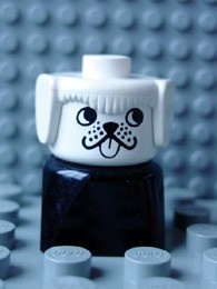 dupfig001 Duplo 2 x 2 x 2 Figure Brick Early, Dog on Black Base, White Head, looks Left *