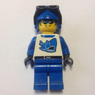 twn002G Blauwe vliegeniershelm, hoofd met kleine zwarte zonnebril, vliegeniersbril, shirt met haar, blauwe broek gebruikt *0M0000