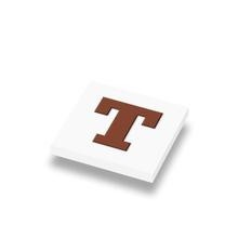CUSE8021 Tegel 1x1 met chocoladeletter T *0A000