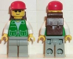 trn029G Groene jas met twee grote zakken - Gray benen, rode Cap gebruikt *0M0000