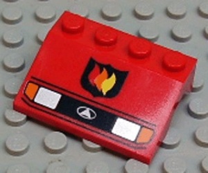 2513pb03-5G Spatbord (schuin front) metkoplampen en brandweer logo rood gebruikt *