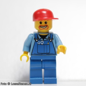 air031G Airport - Blauwe overall met gereedschap, blauwe broek, rode cap, lach rond mond gebruikt *0M0000