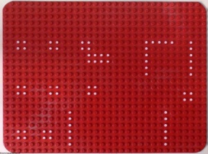 10p03-5G Basisplaat 24x32 sterk afgeronde hoek (classic) met witte stippen set 358 rood gebruikt *3K000