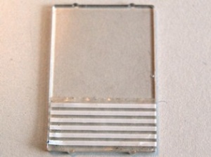 2494pb15-12G Glas for raam 1x4x5 met 6 witte strepen (sticker) transparant gebruikt *0B000