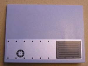 4515pb033L-86G Dakpan 10 graden 6x8 Luchtrooster en ventilator Links (Sticker) grijs, licht (blauwachtig) gebruikt *5R000