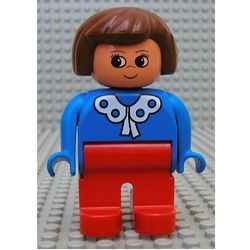4555pb089G Duplo, vrouw met bruin haar en kanten truitje gebruikt *