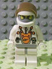 mm002G Astronaut met helm en baclava gebruikt *0M0000