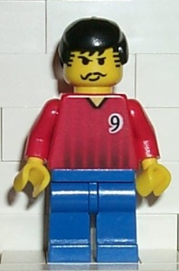 soc066G Voetballer rode/blauw Team met shirt #9 gebruikt *0M0000