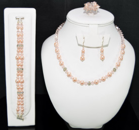 Set bijuterii cu cristale si perle SWAROVSKI ELEMENTS - light grey