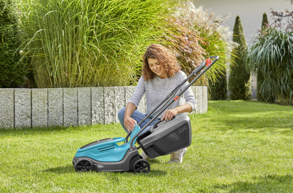 Akumulatorska kosilica sa baterijom i punjačem Powermax 30/18V P4A GARDENA
