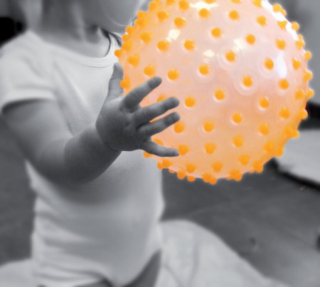 Minge senzoriala Orange LUDI