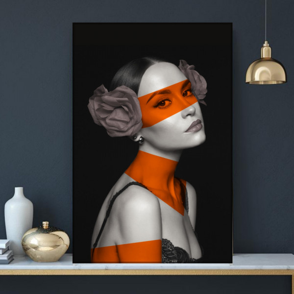 Tablou Canvas Figura Femeie cu Dungi Portocalii AMG2201A