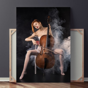 Tablou Femeie Sexy cu Instrument Muzical SX38
