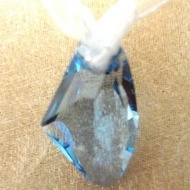pandantiv din cristal Swarovski prisma azurie