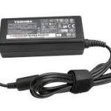 ADAPTOR TOSHIBA