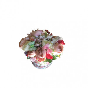 Aranjament floral multicolor, in cutie cartonata, dimensiuni aranjament diametru 15 cm, inaltime 23 cm