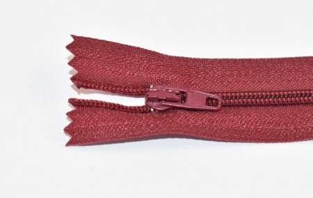 Fermoare nylon fixe nr. 3 - 20 cm visiniu