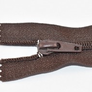 Fermoare nylon fixe nr. 5 - 30 cm maro