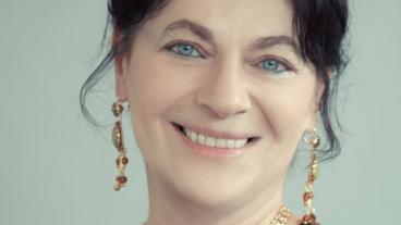 Povestea Marianei Ravid, creatoarea bijuteriilor “Mariana"