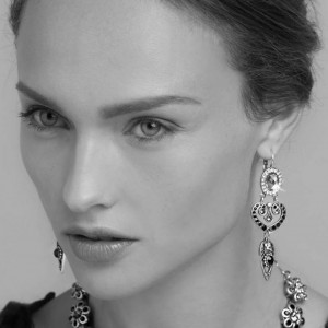 Cercei placati cu Aur roz de 24K, cu cristale Swarovski, Moondance | 1423/1-MOL361RG6-Bej-6030